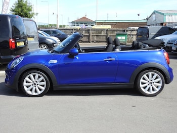 Used MINI Convertible 2018 for sale - 79365750: Photo