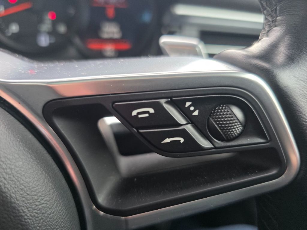 Used Porsche Macan 2018 for sale - 77967756: Photo 27