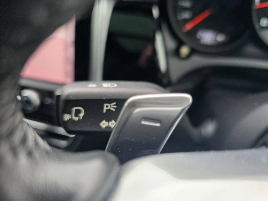 Used Porsche Macan 2018 for sale - 77967756: Photo 29