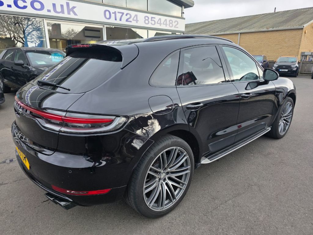 Used Porsche Macan 2018 for sale - 77967756: Photo 3