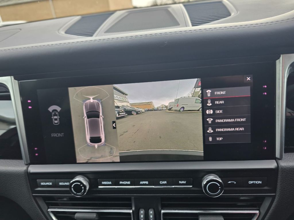 Used Porsche Macan 2018 for sale - 77967756: Photo 41