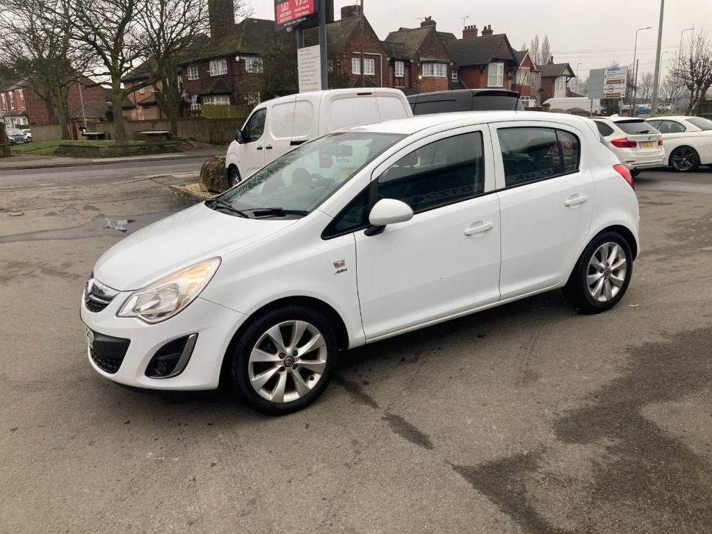 Used Vauxhall Corsa 2012 for sale - 77451392: Photo 2