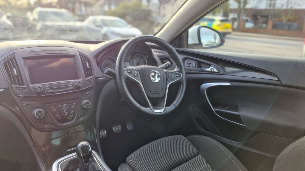 Used Vauxhall Insignia 2017 for sale - 76895934: Photo 15