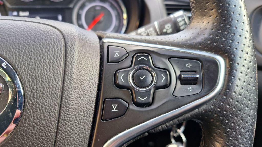 Used Vauxhall Insignia 2017 for sale - 76895934: Photo 24