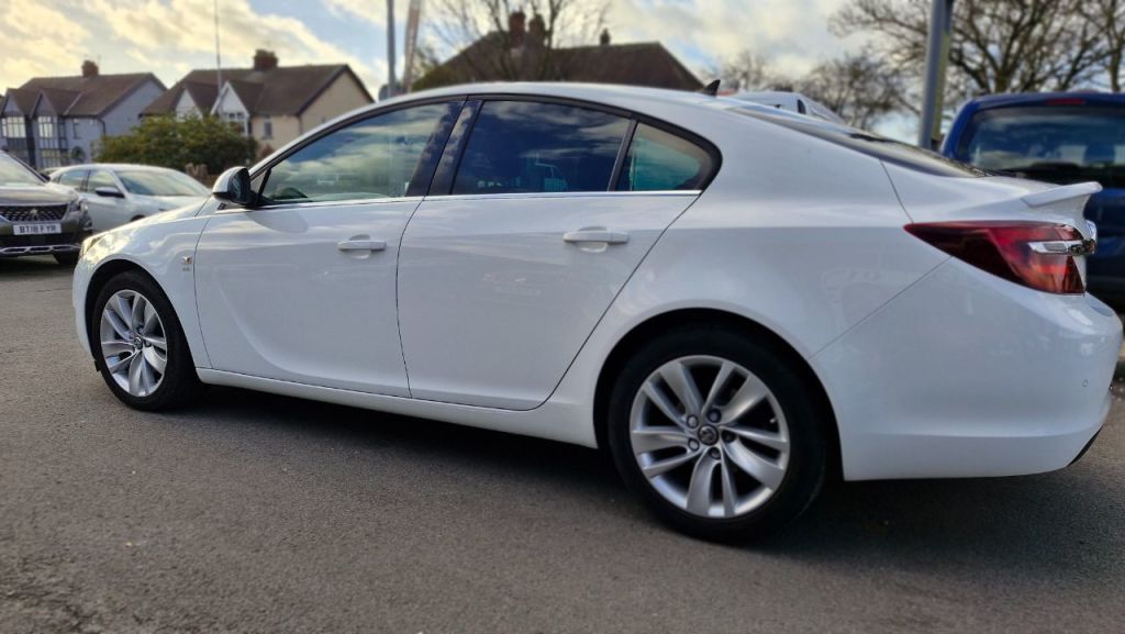 Used Vauxhall Insignia 2017 for sale - 76895934: Photo 8