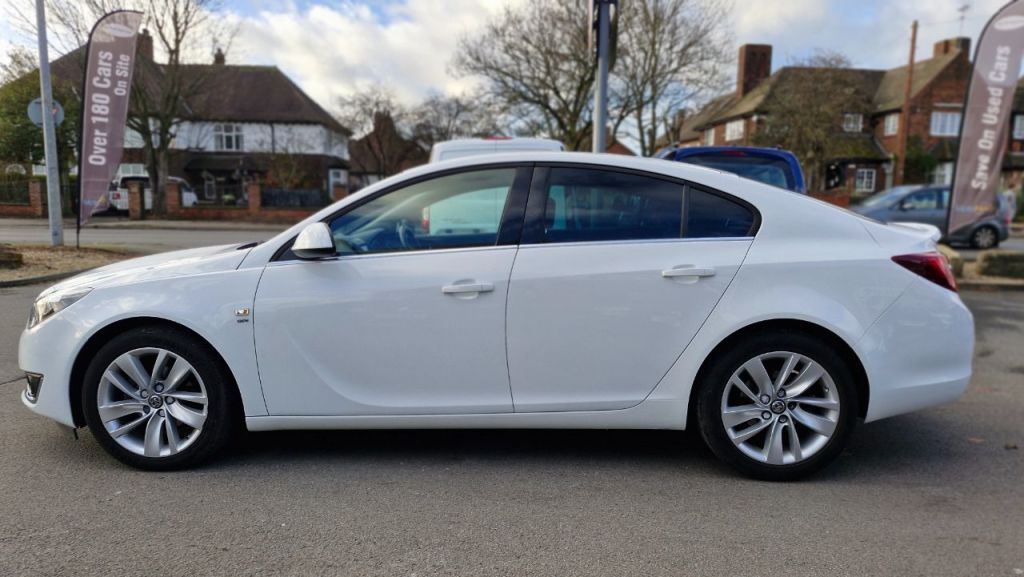Used Vauxhall Insignia 2017 for sale - 76895934: Photo 9
