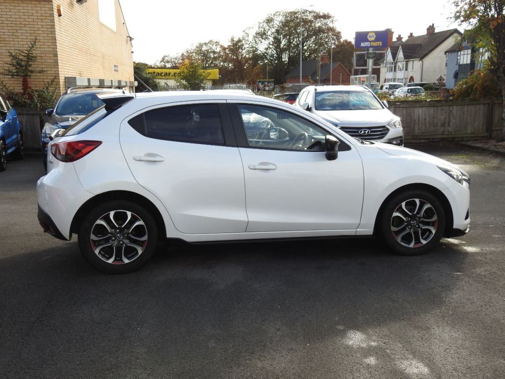 Used Mazda Mazda2 2016 for sale - 76322749: Photo 5