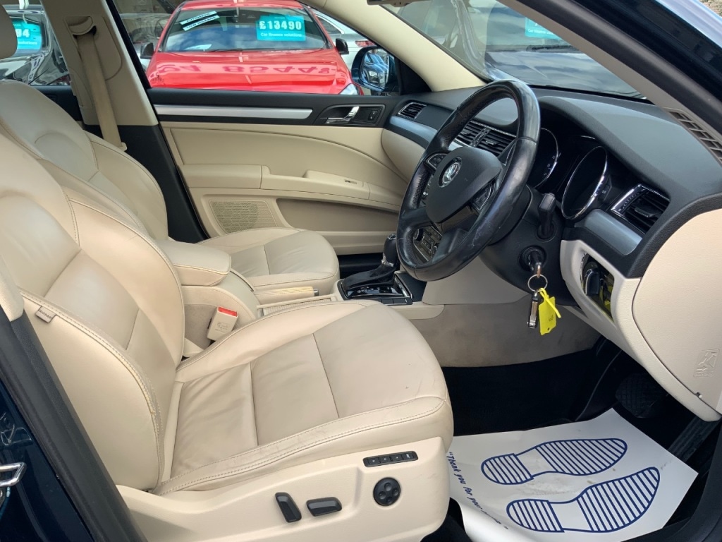 Used Skoda Superb 2014 for sale - 76345078: Photo 9