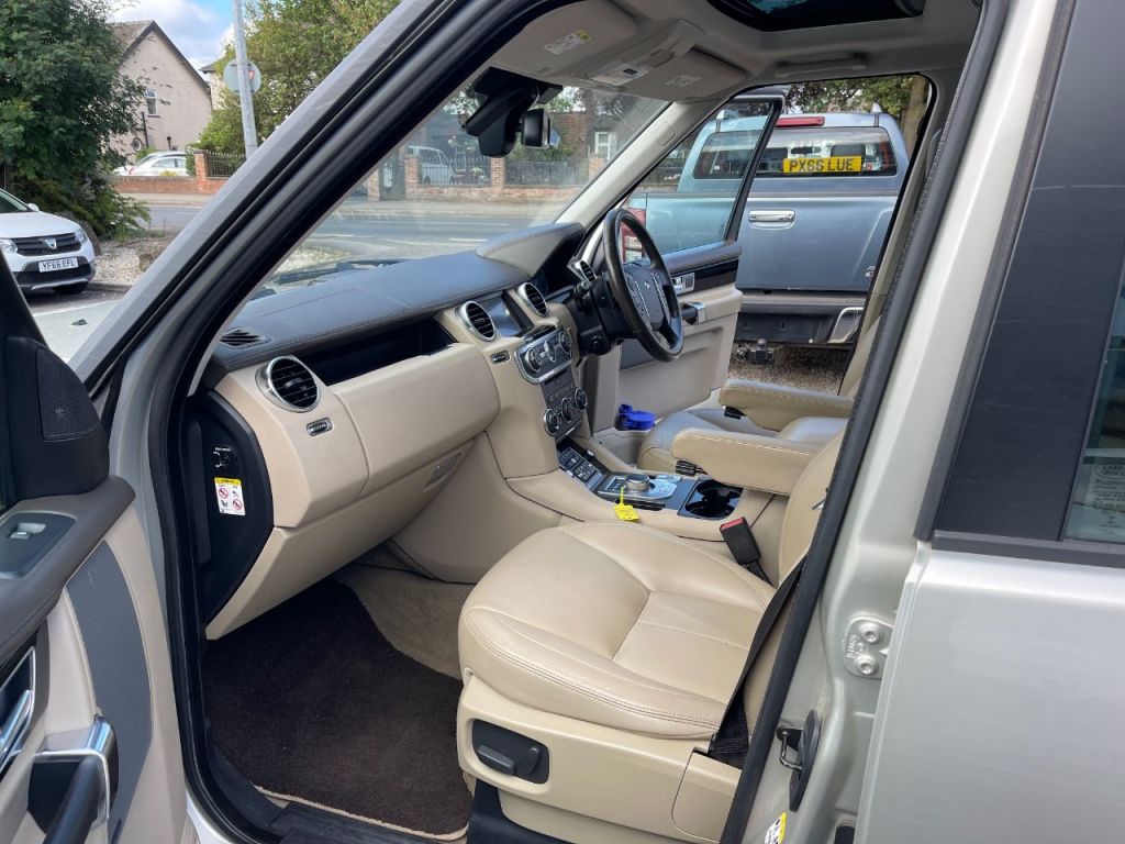 Used Land Rover Discovery 2014 for sale - 76685846: Photo 1