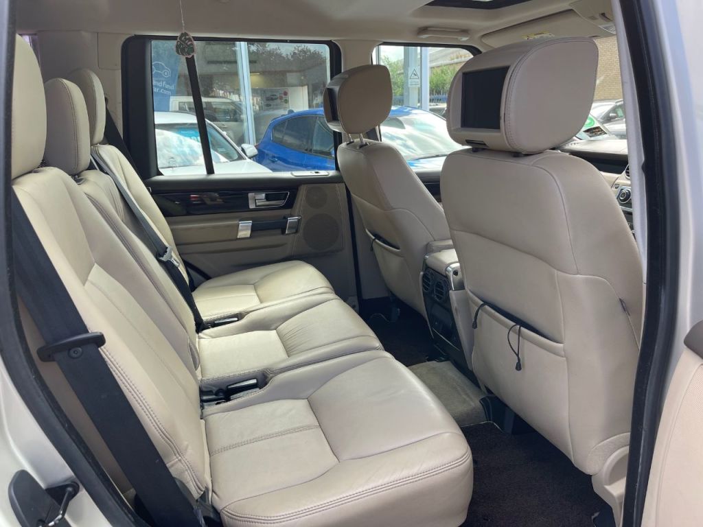 Used Land Rover Discovery 2014 for sale - 76685846: Photo 15