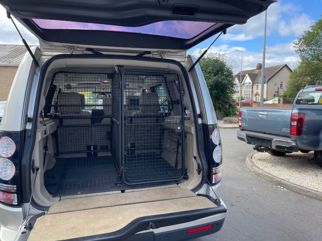 Used Land Rover Discovery 2014 for sale - 76685846: Photo 16