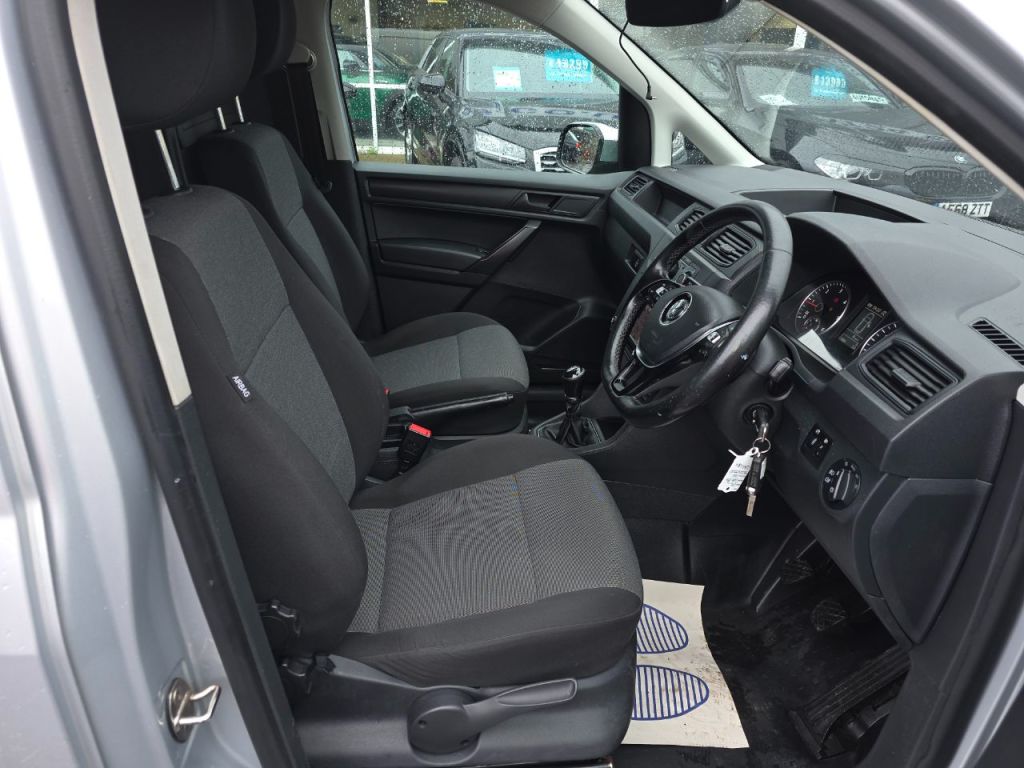 Used Volkswagen Caddy Maxi 2020 for sale - 77679888: Photo 15