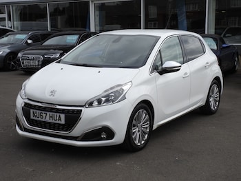 Used Peugeot 208 2017 for sale - 79365612: Photo