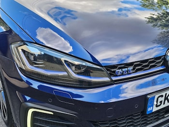 Used Volkswagen Golf 2017 for sale - 75585902: Photo