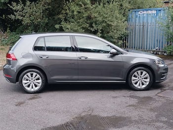 Used Volkswagen Golf 2017 for sale - 79672638: Photo