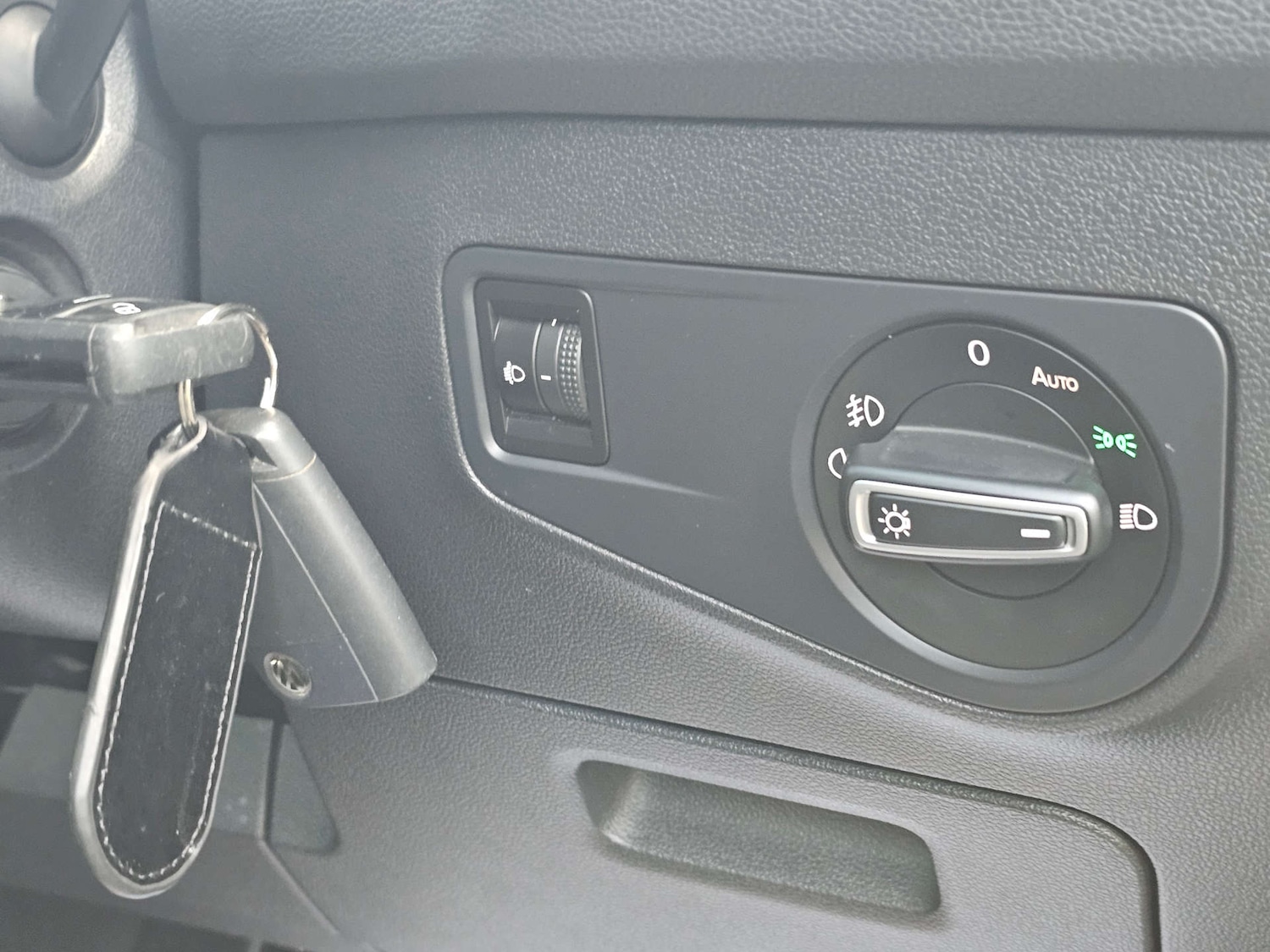 Used Volkswagen Tiguan 2016 for sale - 77022623: Photo 24