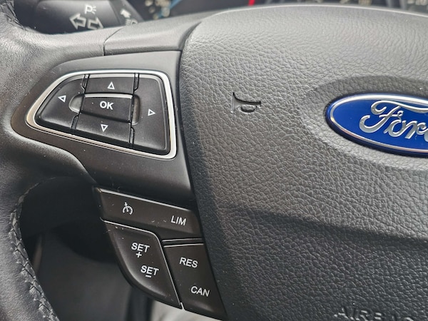Used Ford Focus 2015 for sale - 76307936: Photo 25