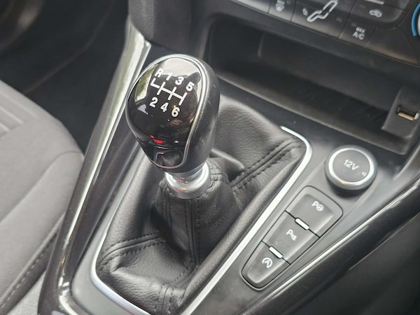 Used Ford Focus 2015 for sale - 76307936: Photo 28