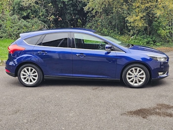 Used Ford Focus 2015 for sale - 76307936: Photo 2
