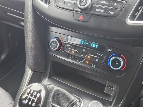 Used Ford Focus 2015 for sale - 76307936: Photo 32