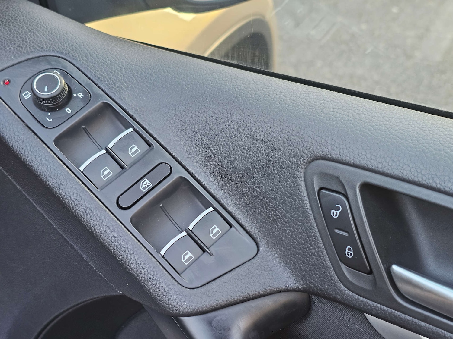 Used Volkswagen Tiguan 2016 for sale - 77758663: Photo 21