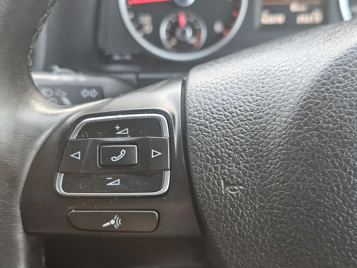 Used Volkswagen Tiguan 2016 for sale - 77758663: Photo 26