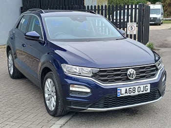 Used Volkswagen T-Roc 2019 for sale - 79739049: Photo