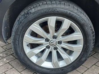 Used Volkswagen T-Roc 2019 for sale - 79739049: Photo