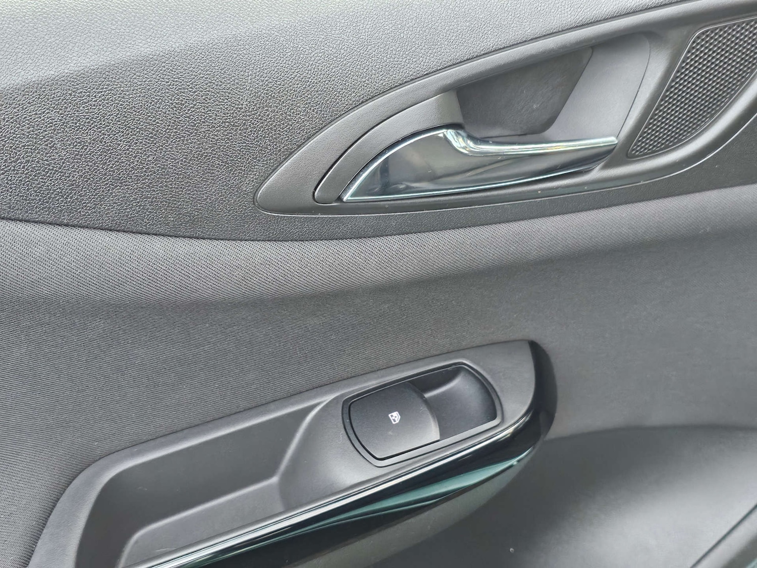 Used Vauxhall Corsa 2015 for sale - 76961772: Photo 23