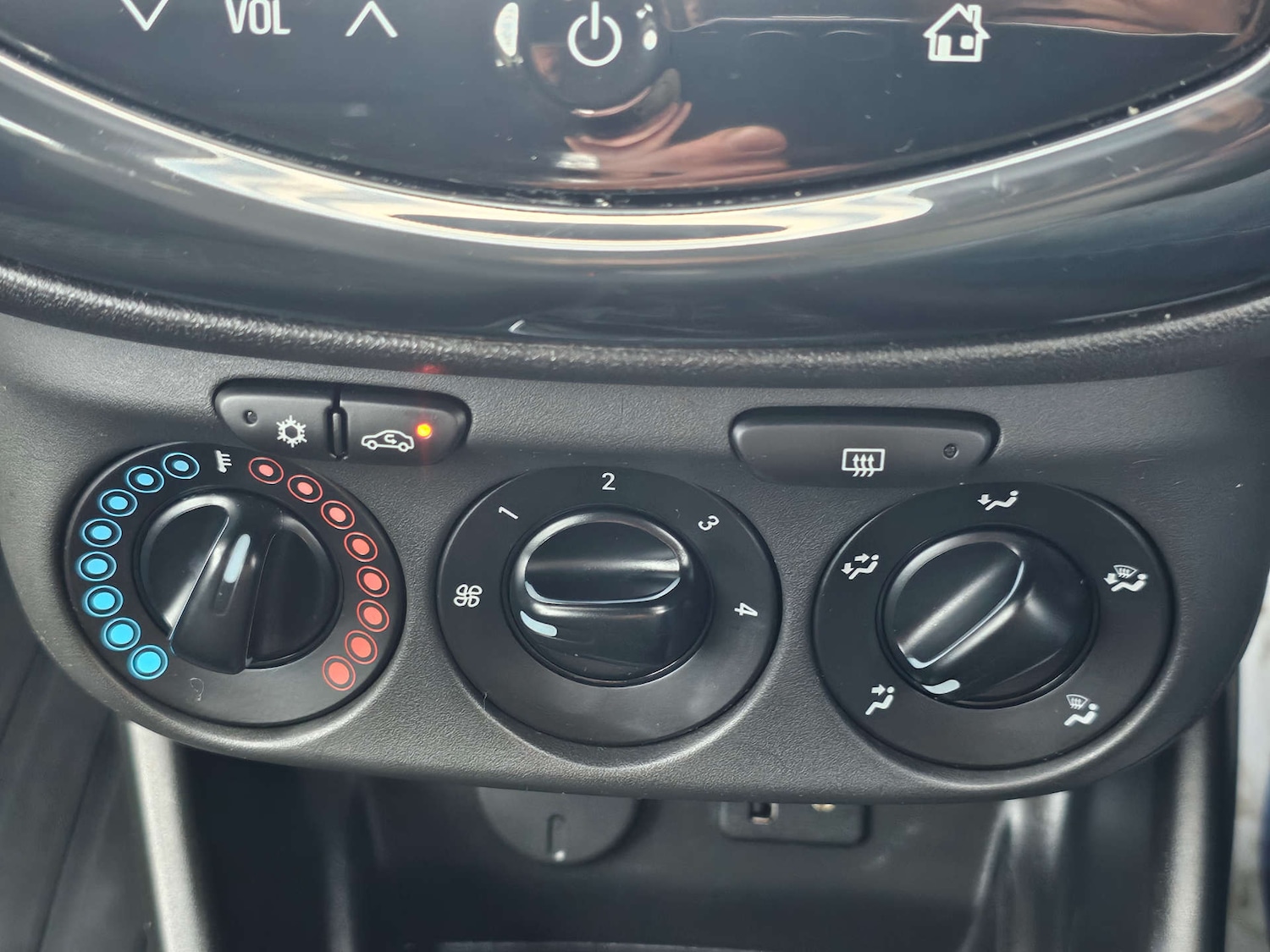 Used Vauxhall Corsa 2015 for sale - 76961772: Photo 29