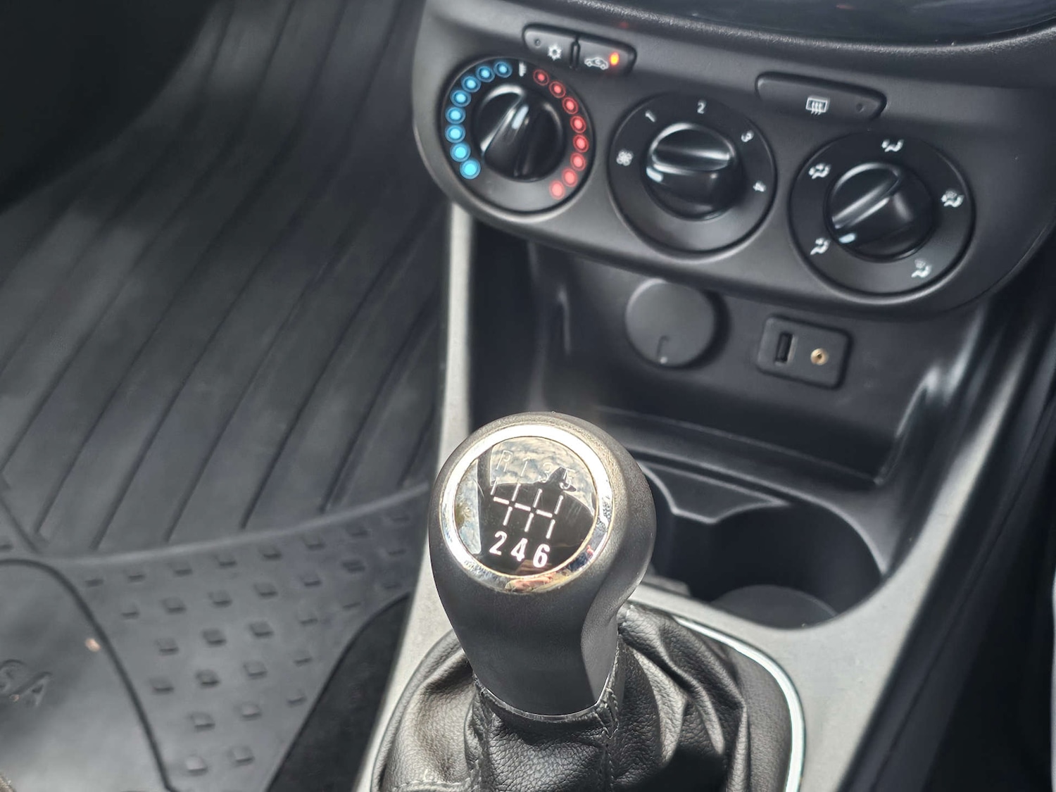 Used Vauxhall Corsa 2015 for sale - 76961772: Photo 30