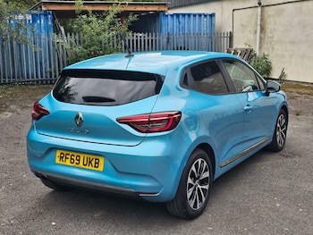 Used Renault Clio 2020 for sale - 76077942: Photo 3