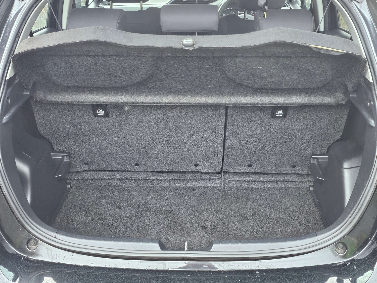 Used Toyota Yaris 2018 for sale - 76735812: Photo 24