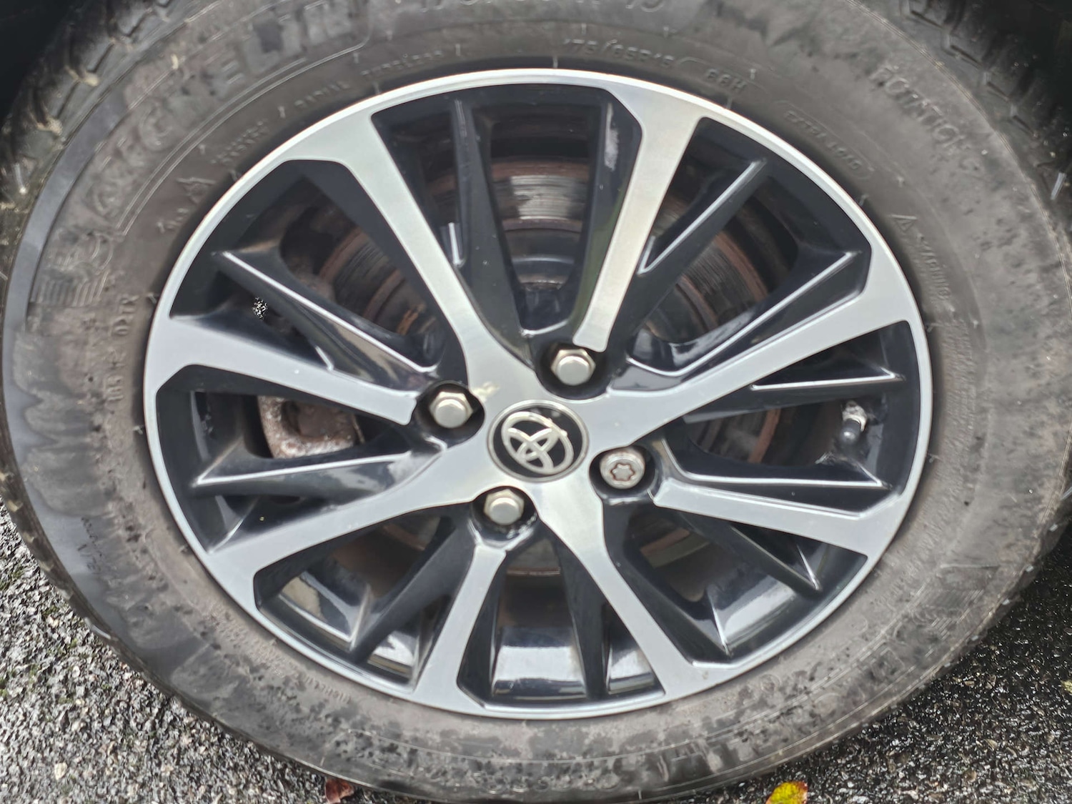 Used Toyota Yaris 2018 for sale - 76735812: Photo 8