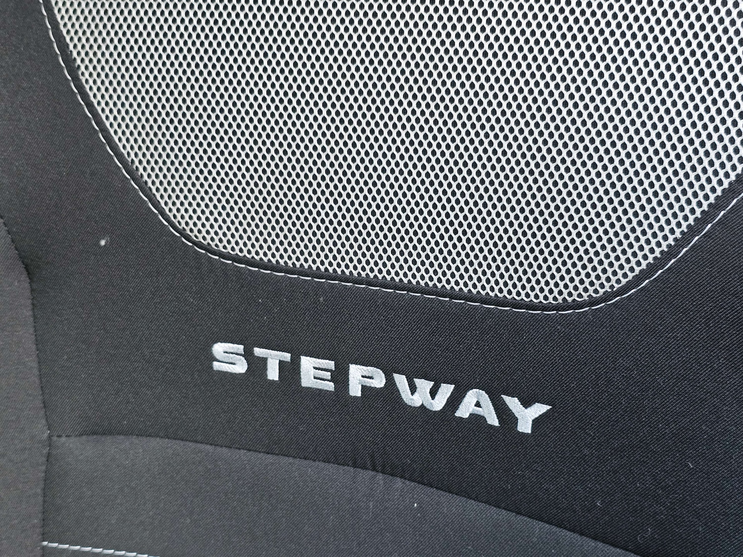 Used Dacia Sandero 2017 for sale - 76519237: Photo 18