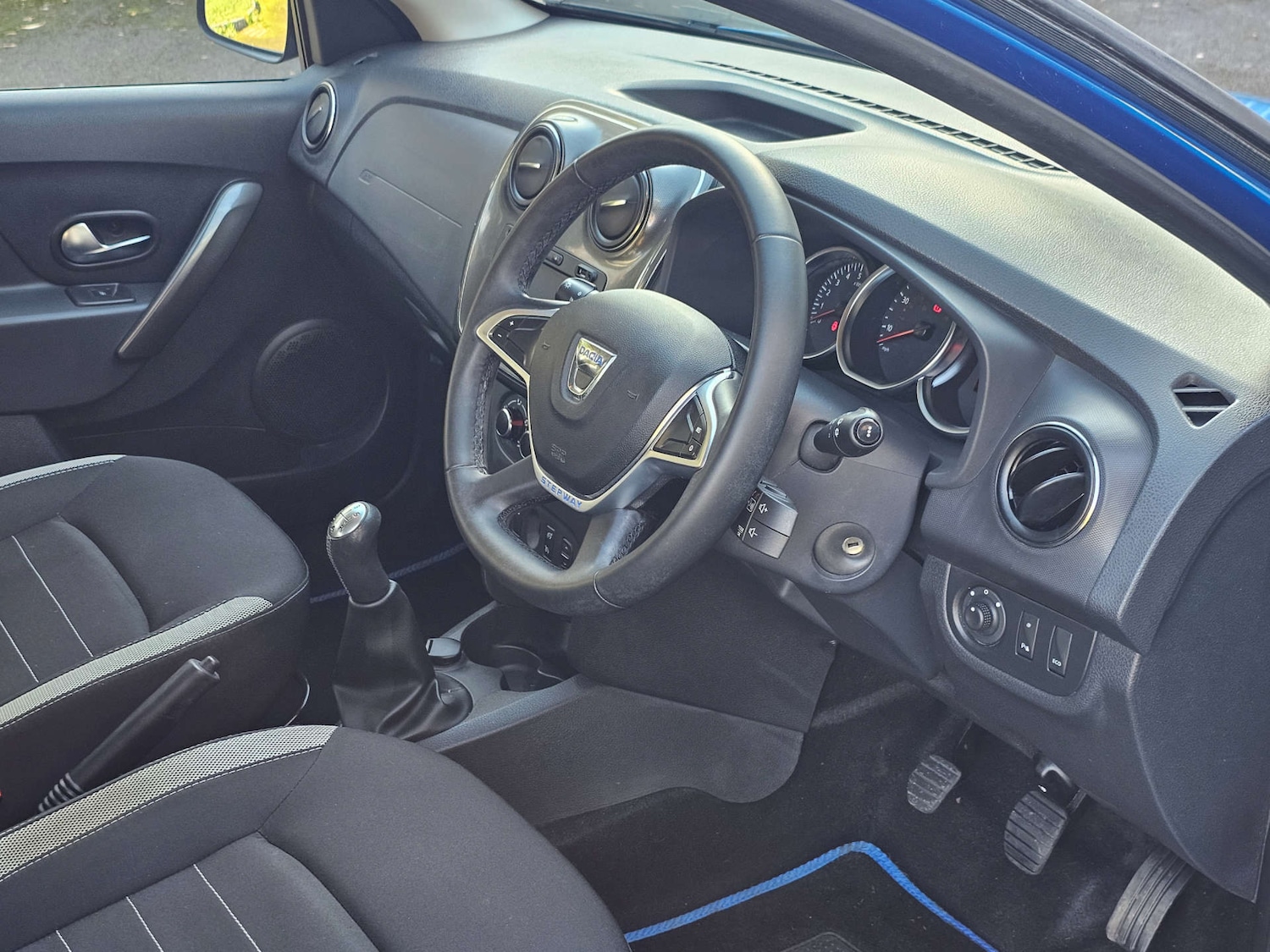 Used Dacia Sandero 2017 for sale - 76519237: Photo 4