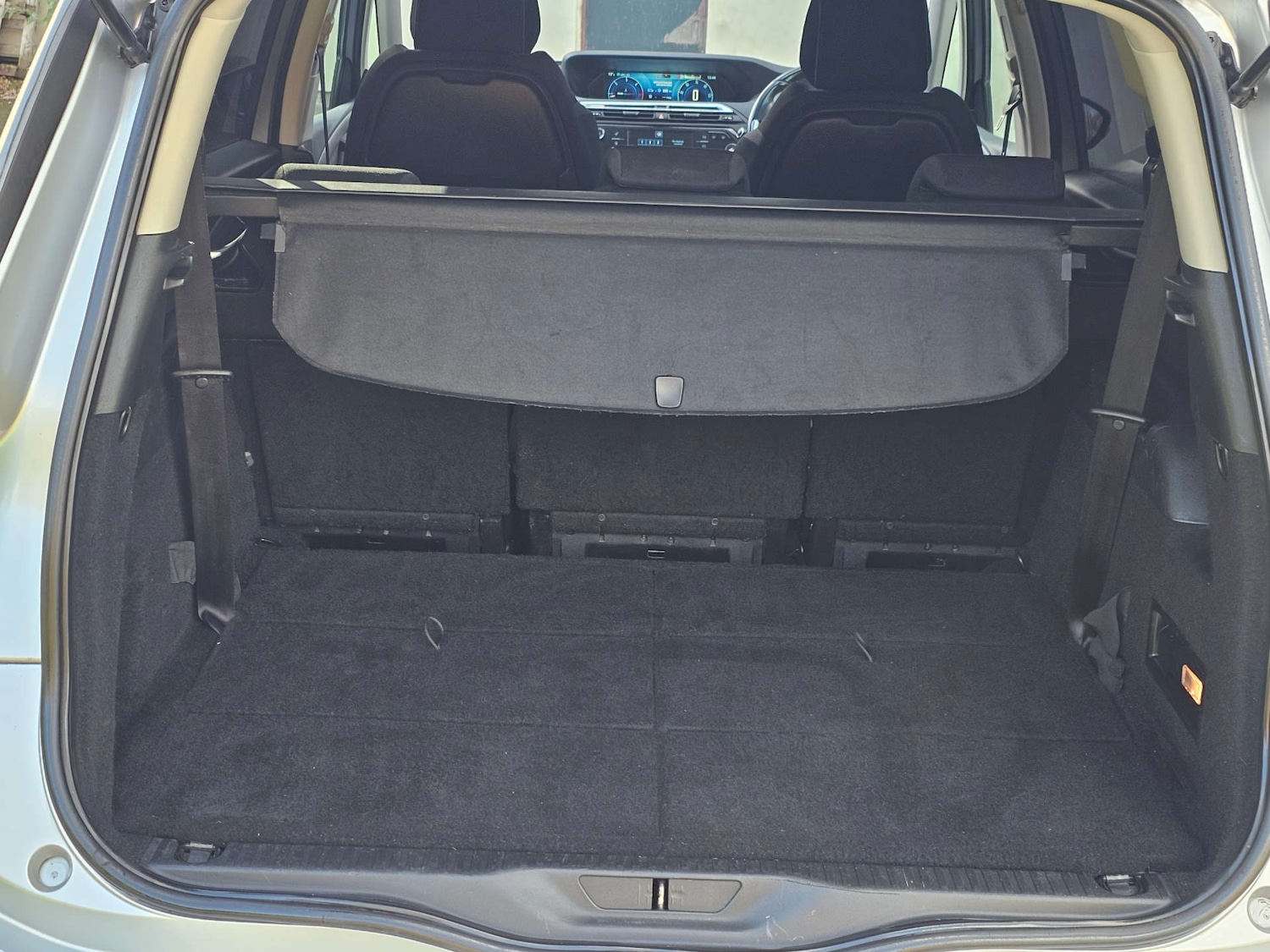 Used Citroen C4 Grand Picasso 2015 for sale - 76519239: Photo 14