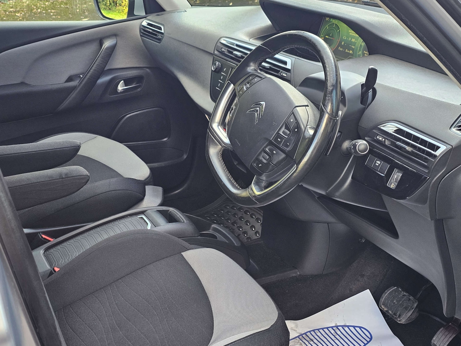 Used Citroen C4 Grand Picasso 2015 for sale - 76519239: Photo 21