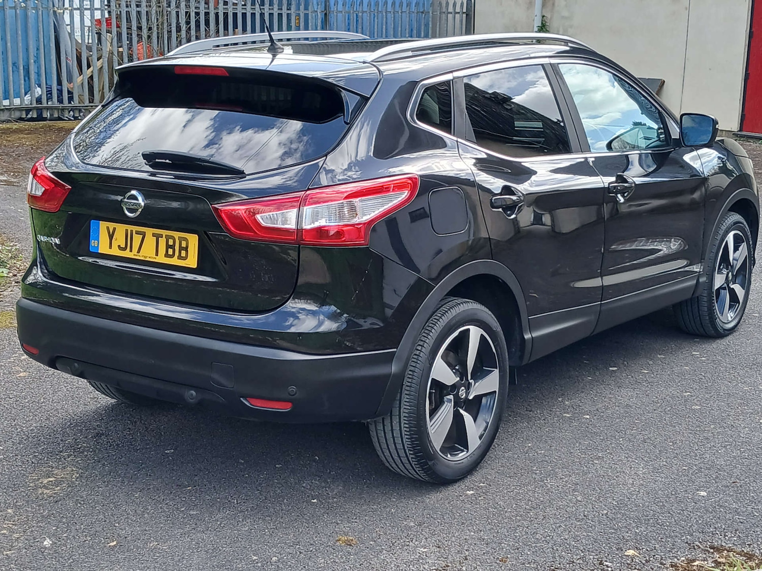 Used Nissan Qashqai 2017 for sale - 78066767: Photo 3