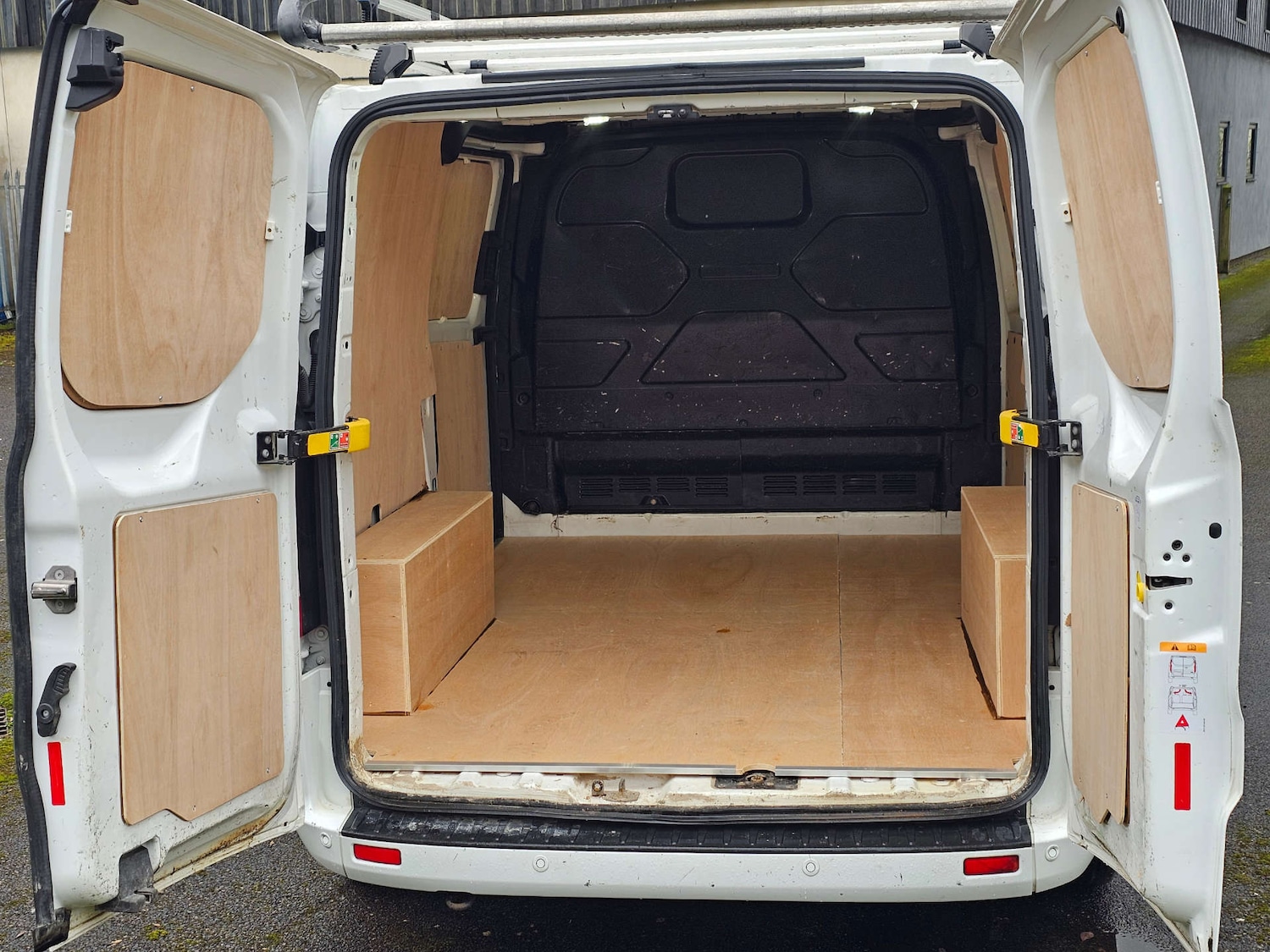 Used Ford Transit Custom 2022 for sale - 77635559: Photo 8