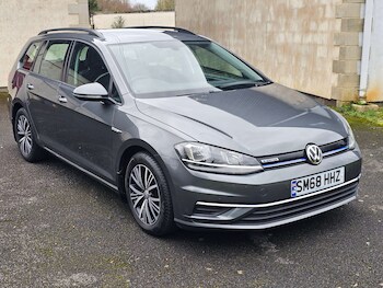 Used Volkswagen Golf 2018 for sale - 77262773: Photo