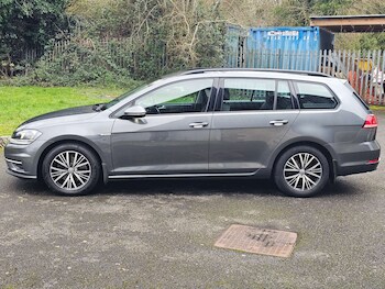 Used Volkswagen Golf 2018 for sale - 77262773: Photo