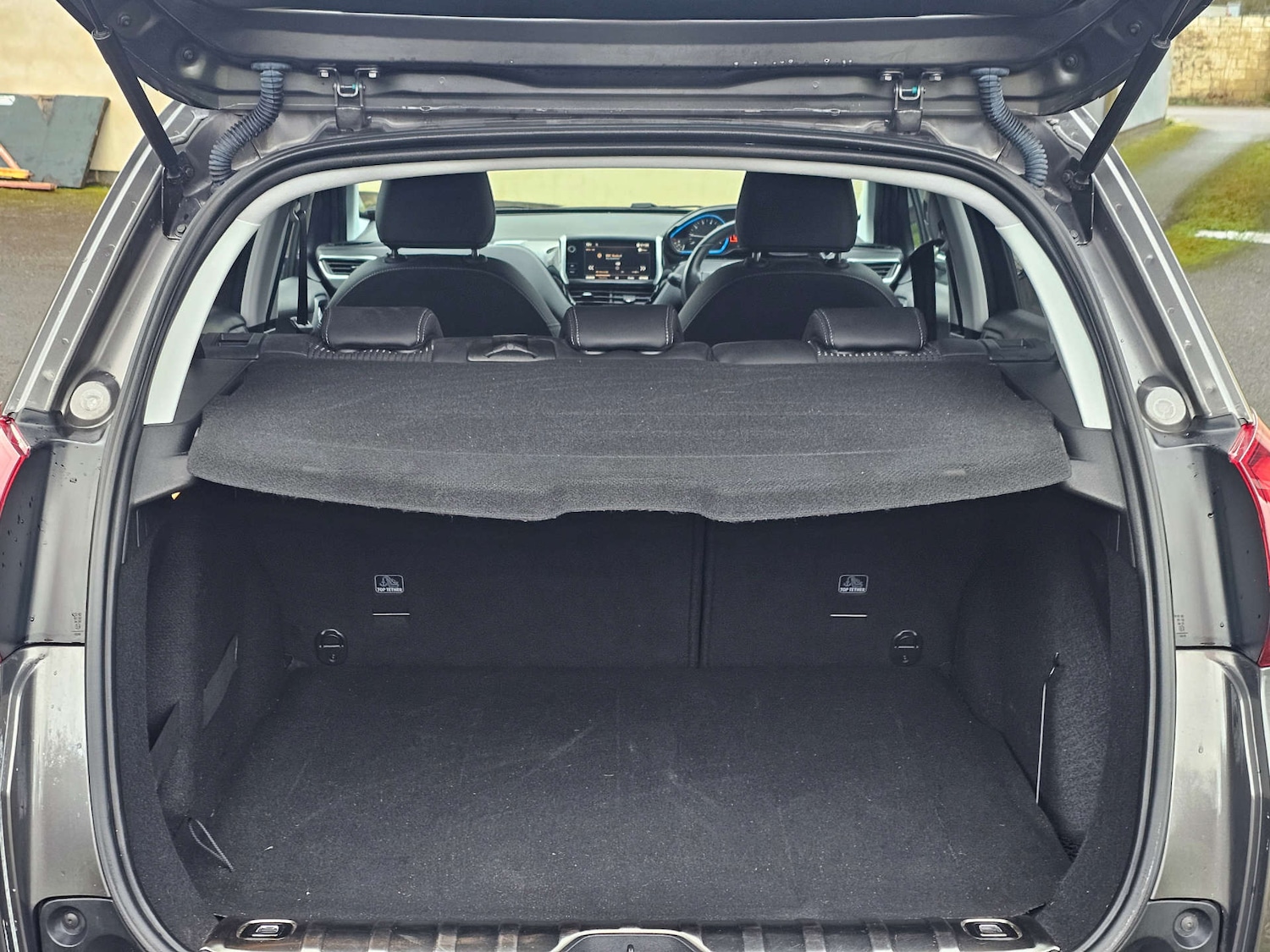 Used Peugeot 2008 2018 for sale - 77482437: Photo 12