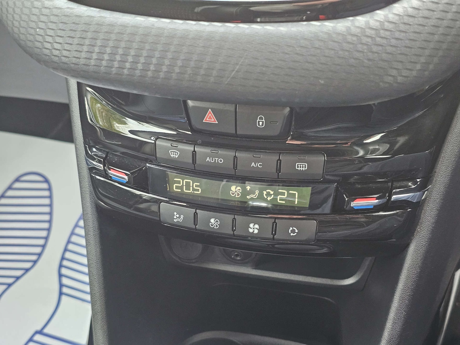 Used Peugeot 2008 2018 for sale - 77482437: Photo 22