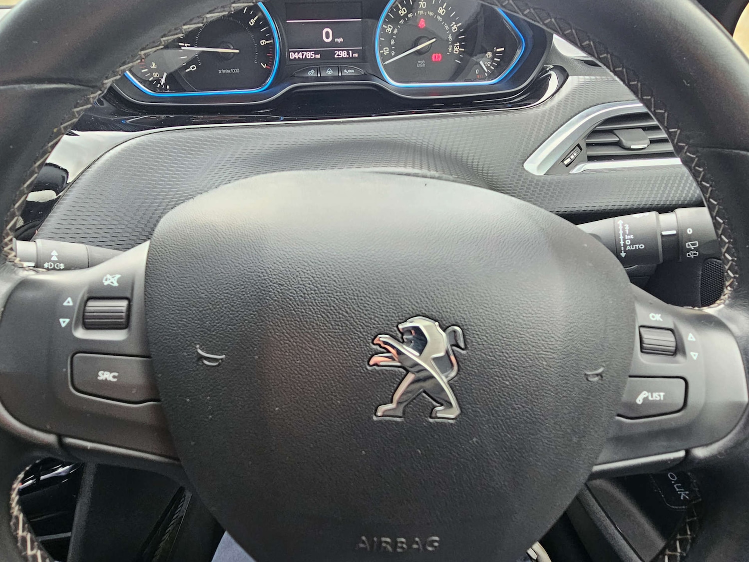 Used Peugeot 2008 2018 for sale - 77482437: Photo 26