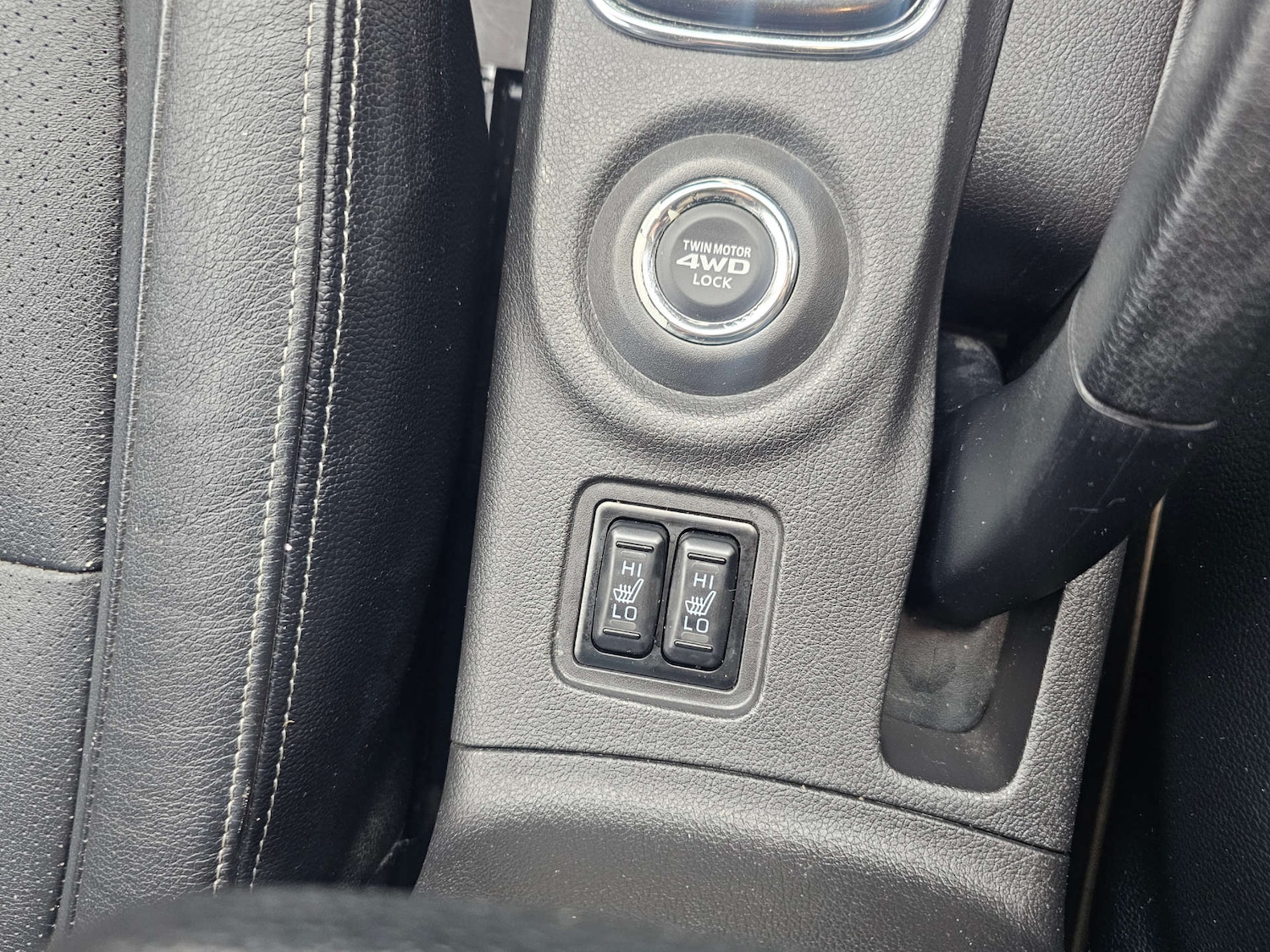 Used Mitsubishi Outlander 2015 for sale - 76836455: Photo 27