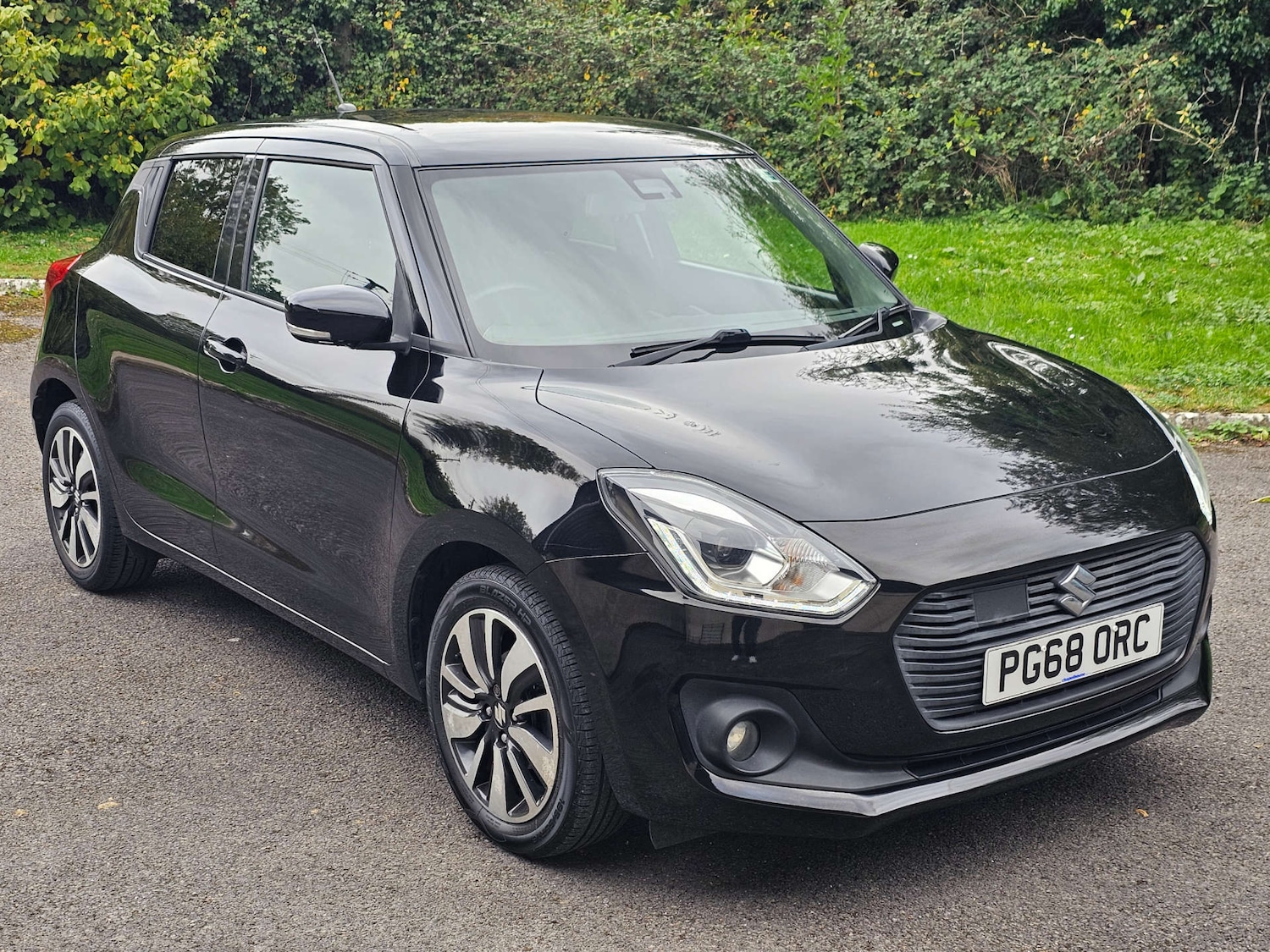 Used Suzuki Swift 2019 for sale - 76209976: Photo 1