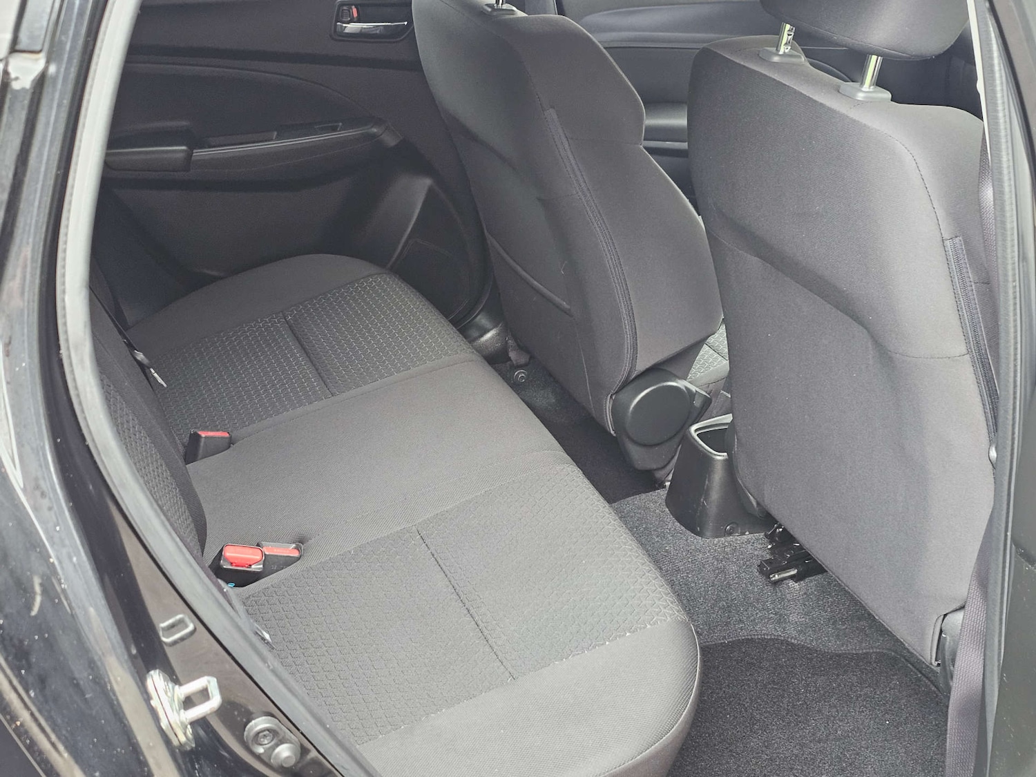 Used Suzuki Swift 2019 for sale - 76209976: Photo 6