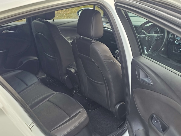 Used Vauxhall Astra 2017 for sale - 76296845: Photo 17