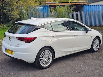 Used Vauxhall Astra 2017 for sale - 76296845: Photo 4
